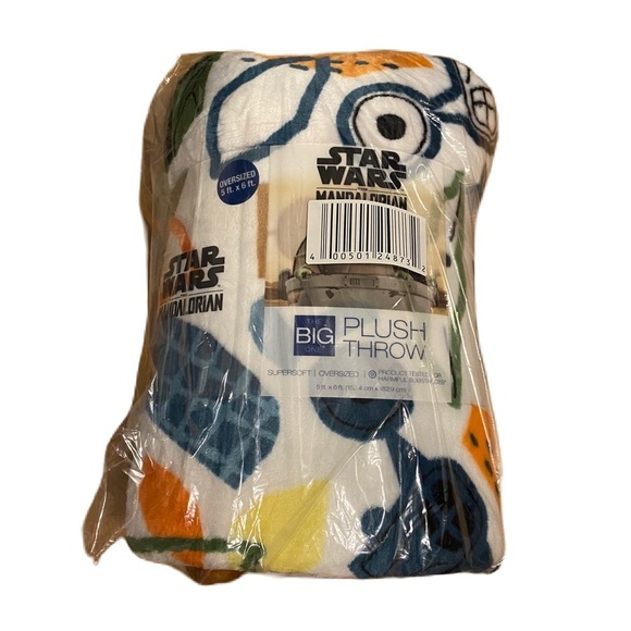 The Big One Star Wars Grogu Shapes Mandalorian Plush Throw Blanket New Disney - Picture 1 of 7